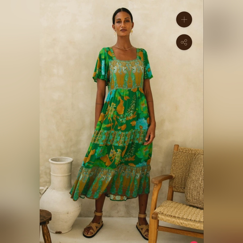 Nine Lives Bazaar Green & Teal Floral Square-Neck Midi Dress